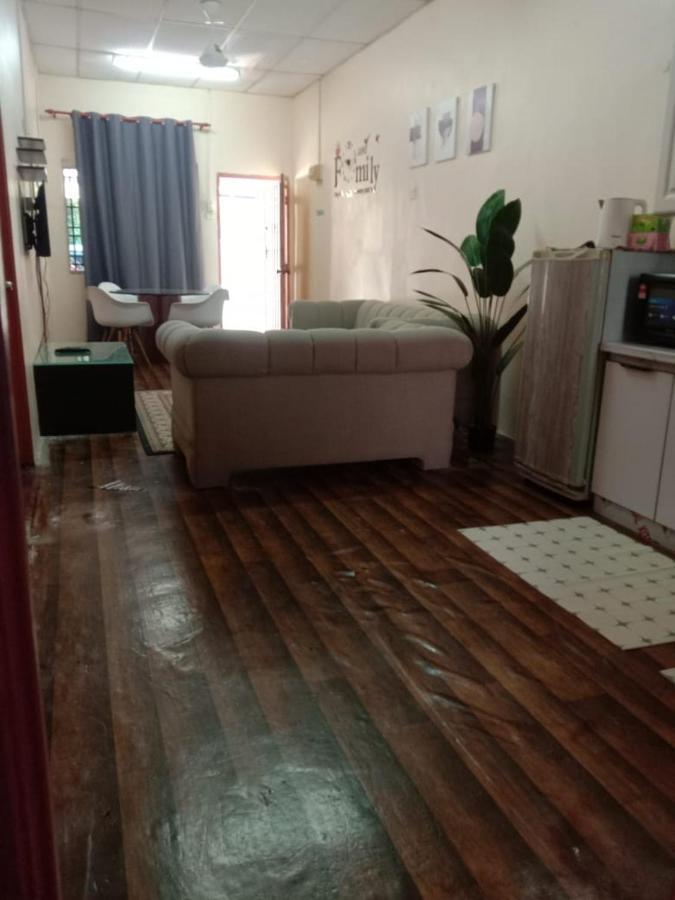 Homestay Tok Abah Seri Iskandar Extérieur photo